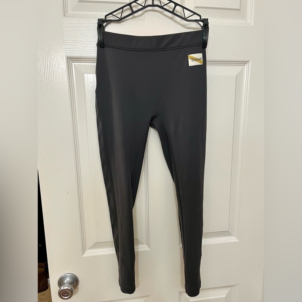 TrackSmith Turnover Cropped Leggings